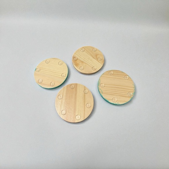 4 Handmade Wooden Blue Patterned Drink Coasters - Picture 4 of 5